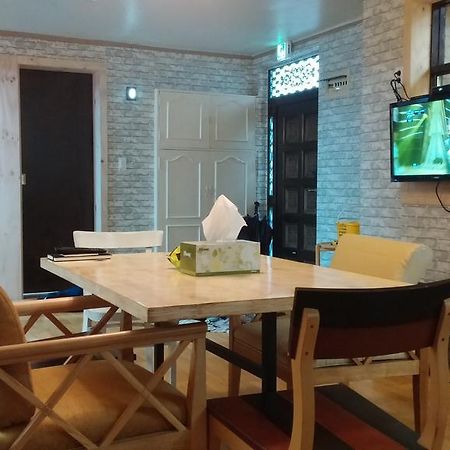Отель Social House Сеул Экстерьер фото